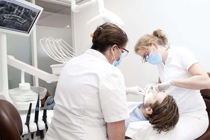 melktanden bij volwassenen