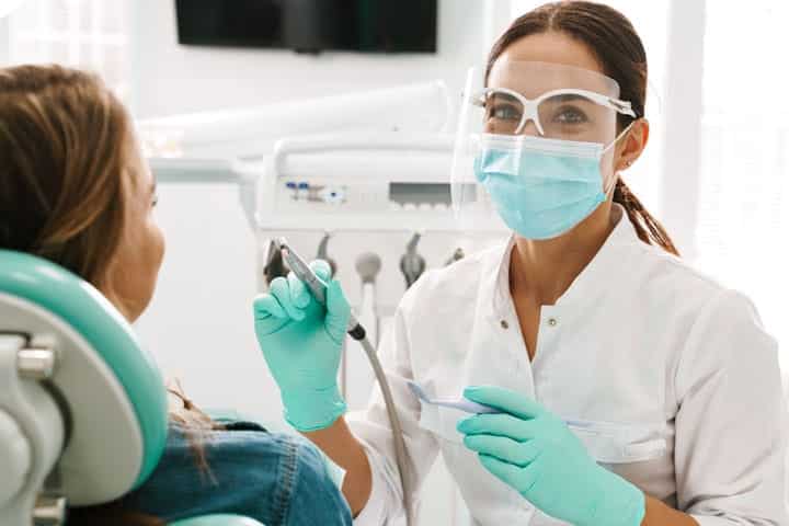 tandarts ziet of je rookt of drugs gebruikt